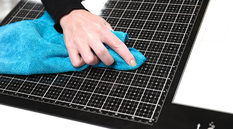 Cleaning Glass Media Mat